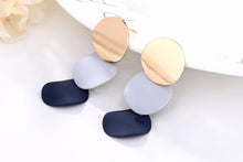 Load image into Gallery viewer, Trendy Girls Elegant Round Uneven Metal Earrings